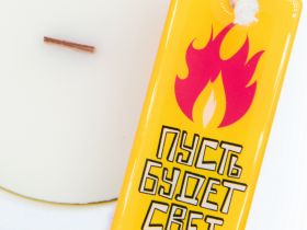 Свеча новогодняя