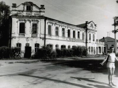 Здание, в котором находился штаб интернационального отряда Красной Армии