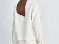 Ветровка с воротником-стойкой