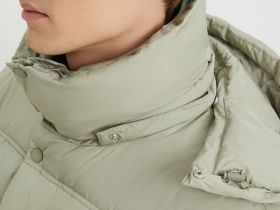 Пальто утепленное с воротником-стойкой