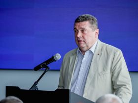 ИНФОРУМ в Ростове-на-Дону. Владимир Соловьёв: журналист должен учиться так же постоянно, как и врач
