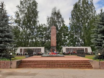 Братская могила