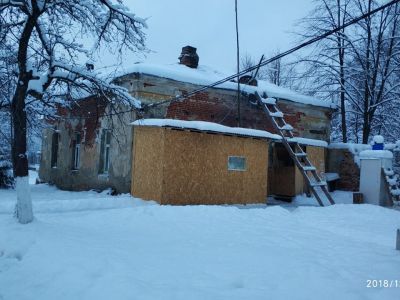 Служебное здание