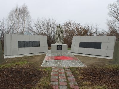 Памятник воинам, погибшим в годы Великой Отечественной войны (1941-1945 гг.)