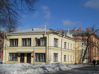 Дом жилой и прачечная