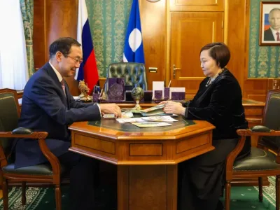 Глава Якутии встретился с матерью участника СВО