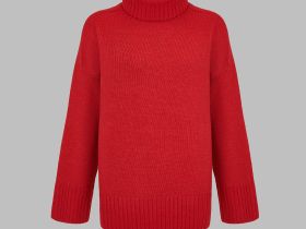 Свитер с шерстью