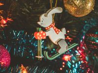 Игрушка деревянная "IDH Center" Зайчик на лыжах 3020