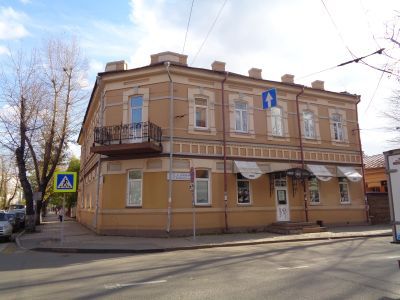 Усадьба: дом жилой, в котором жил засл. деятель науки РСФСР К.П. Сапожков