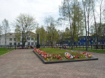 Братская могила воинов, погибших в годы Великой Отечественной войны 1941-1945 гг.