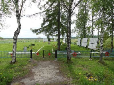 Воинское кладбище, где похоронены 876 воинов Советской Армии, погибших в период Великой Отечественной войны