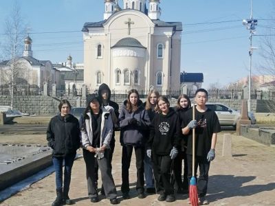 Студенты МРТК провели в преддверии Дня Республики субботник