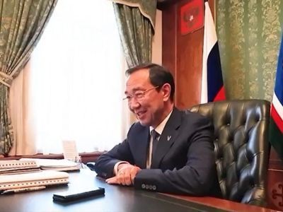 Айсен Николаев поздравил якутян из героического экипажа танка «Алёша» с получением высшей награды