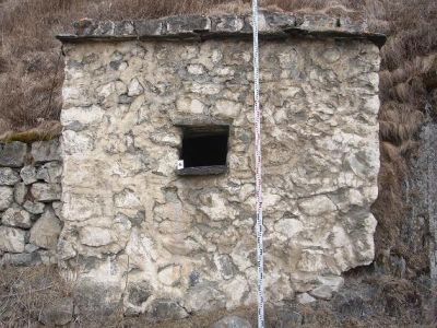 Склеп полуподземный с гладкой фасадной стеной 4