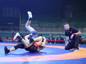 Якутские борцы стали победителями матчевой встречи к 75-летию Александра Иванова