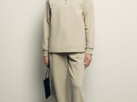 Толстовка из хлопка с отложным воротником