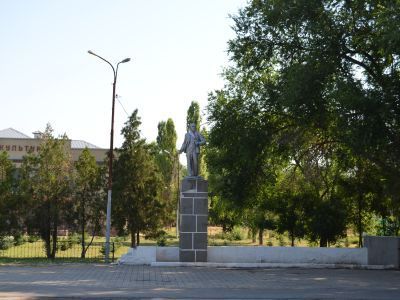 Памятник В.И. Ленину