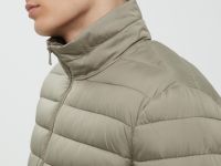 Стеганая куртка с воротником-стойкой