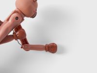 Коричневая боксирующая ручка с капибарой Глория Джинс