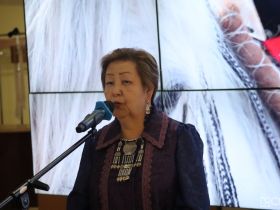 В Якутске открылась выставка-смотр по плетению из конского волоса