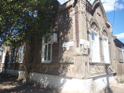 Дом со звездами Давида