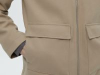 Куртка с накладными карманами