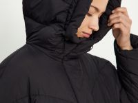 Пуховое пальто свободного силуэта