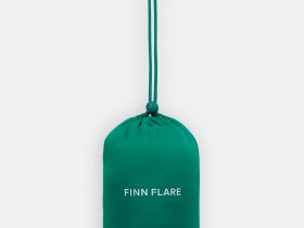 Утепленный жилет приталенного силуэта