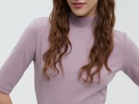 Джемпер с коротким рукавом и воротником-стойкой