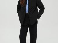 Утепленная куртка с вельветовым воротником