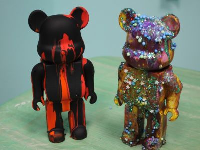 WOW мастер-класс: заливка мишки Bearbrick (из гипса) красками в технике FluidArt