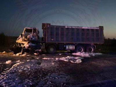 В Якутии столкнулись и загорелись два автомобиля