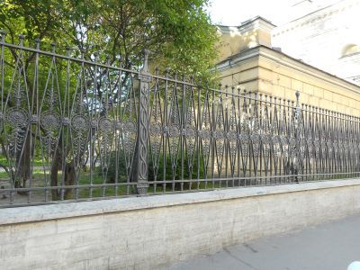 Ограда с воротами