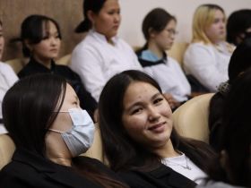 «Будто сам Григорий Окороков дал о себе знать»: студентам ЯСХТ рассказали о подвиге якутянина