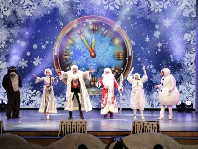 Билеты на Новогодние приключения Маши и Вити (Областной дом народного творчества) / Театр | Афиша | ИнфоТаймс