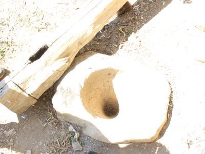 Культовые обработанные каменные глыбы "Машкв-рин гьулгникк мист" - ("Мечеть праздничной молитвы")