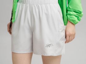 Спортивные шорты