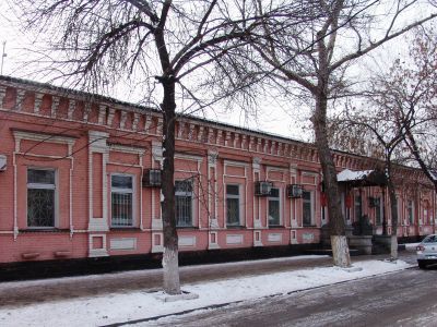 Дом городской усадьбы. Кирпичный стиль