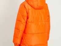 Стеганая утепленная куртка с капюшоном