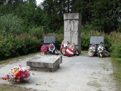 Братская могила советских воинов, погибших в годы Великой Отечественной войны 1941-1945 гг.