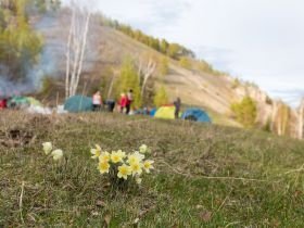Водопады и ледяные пещеры скал Еланка Куччугуй Кэтэмэ - скалы Еланки - п. Еланка