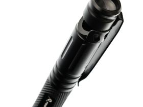 Тактическая ручка для выживания с фонариком 11 в 1, синяя