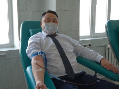 Сотрудники аппарата Якутской городской Думы приняли участие в акции "Я-донор"