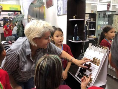 WorldSkillsRussia в детском лагере: Освоить азы профессий помогают настоящие мастера