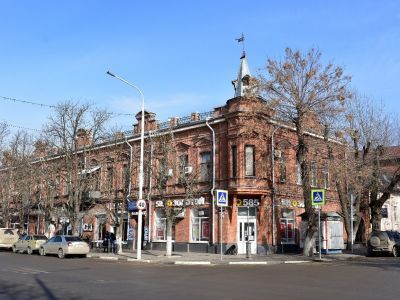 Здание гостиницы "Новочеркасск". Эклектика.