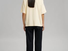 Свободная футболка из хлопкового джерси