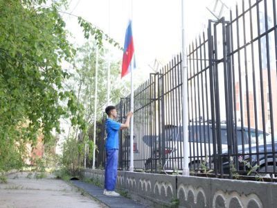 В олимпийской деревне подняли флаг России в преддверии игр «Дети Азии»