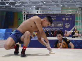 Алексей Соколов вышел в лидеры Кубка чемпиона после якутской вертушки