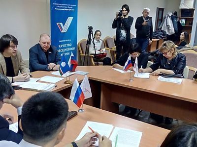 Алена Атласова и Антон Жондоров покинули посты сопредседателей якутского ОНФ