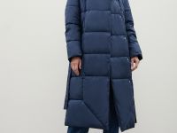 Стеганое утепленное пальто с поясом